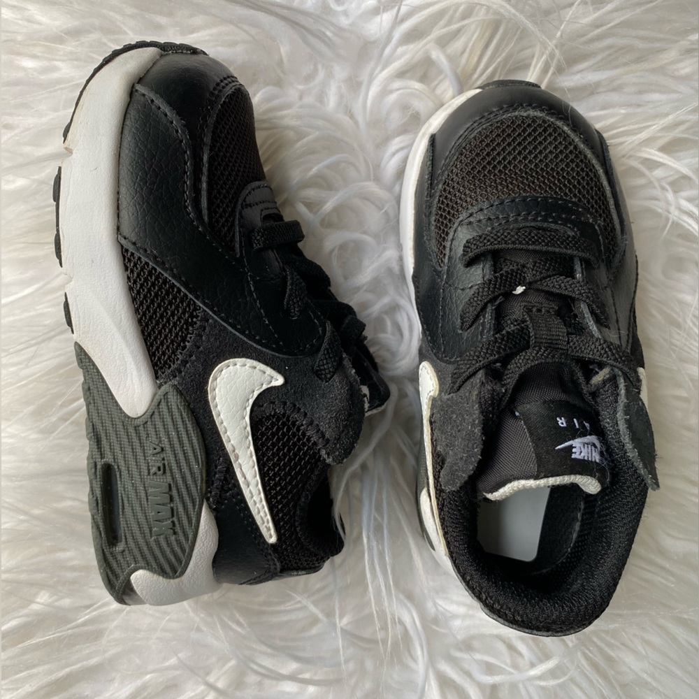 Black + White Toddler Nike Air Max Sneakers